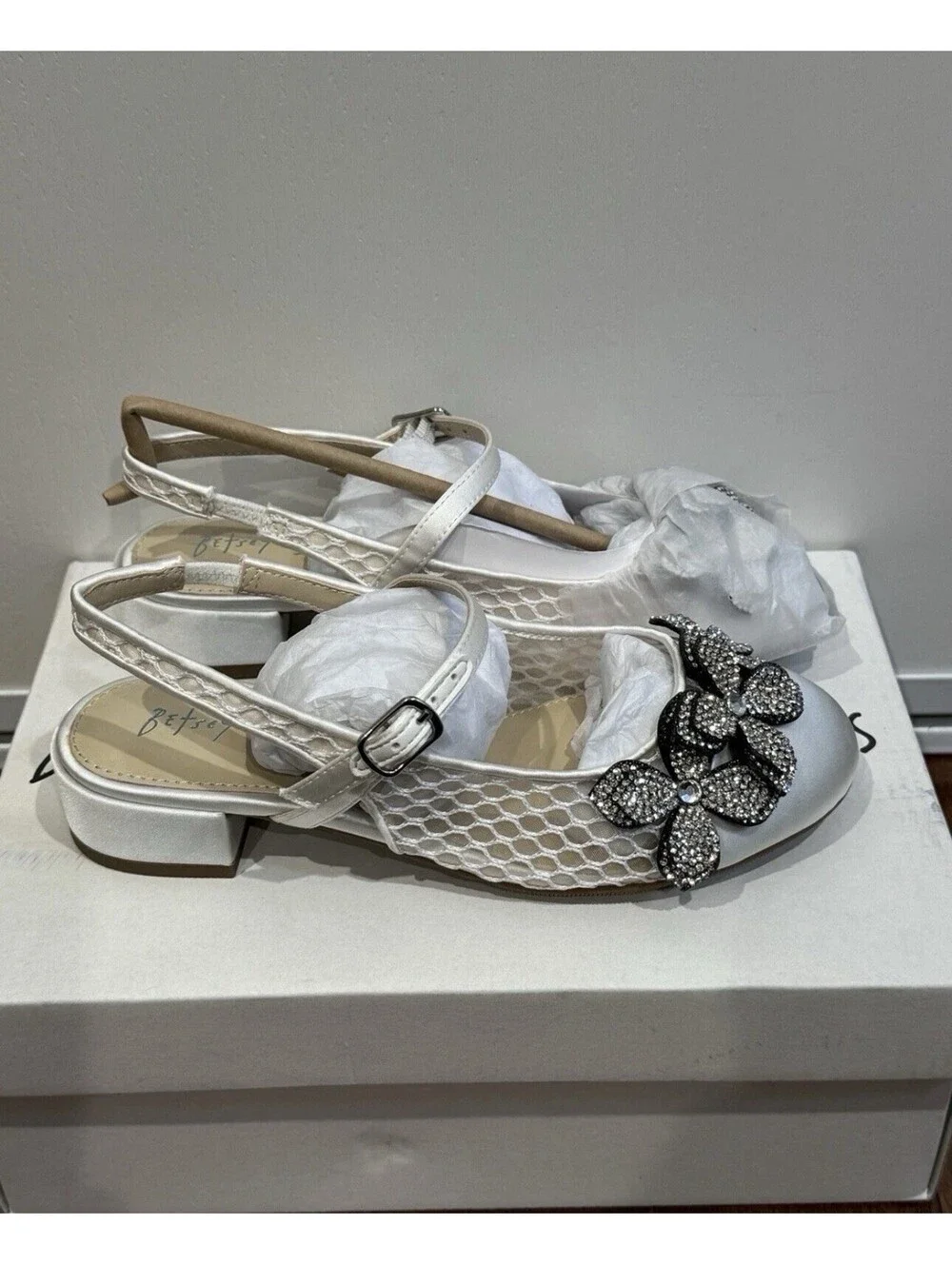 Betsey Johnson Kids Ivory Floral Mesh Sofya Slingback Pump Size 1